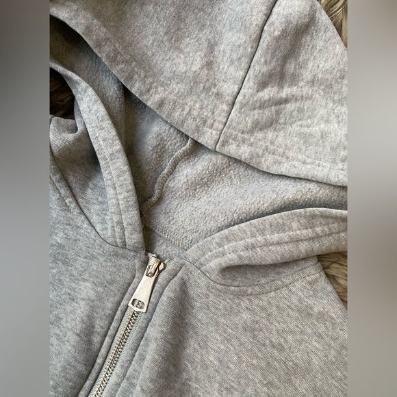 Gray Cropped Zipper Hoodie - Picture 4 of 6